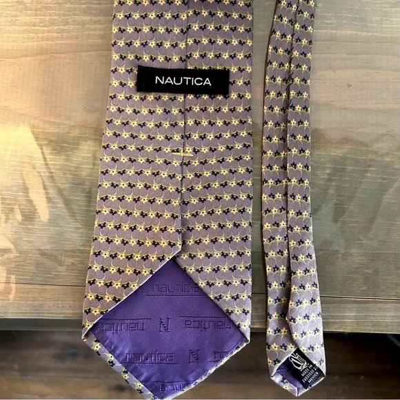 Nautica silk tie ‼️must bundle with other listings thank you‼️ - Picture 3 of 4